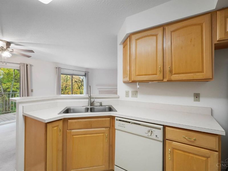 720 Castlegate Lane, Unit 203, Springfield Twp., OH 45231 Photo 17