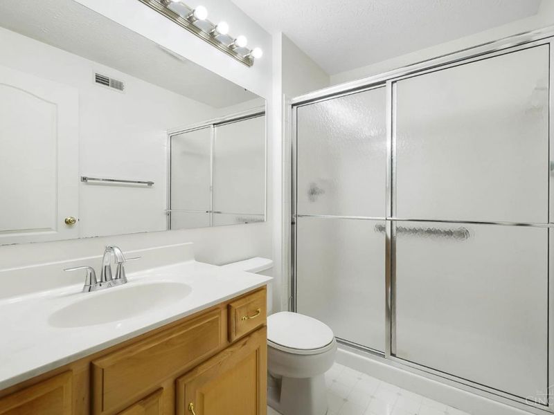 720 Castlegate Lane, Unit 203, Springfield Twp., OH 45231 Photo 23