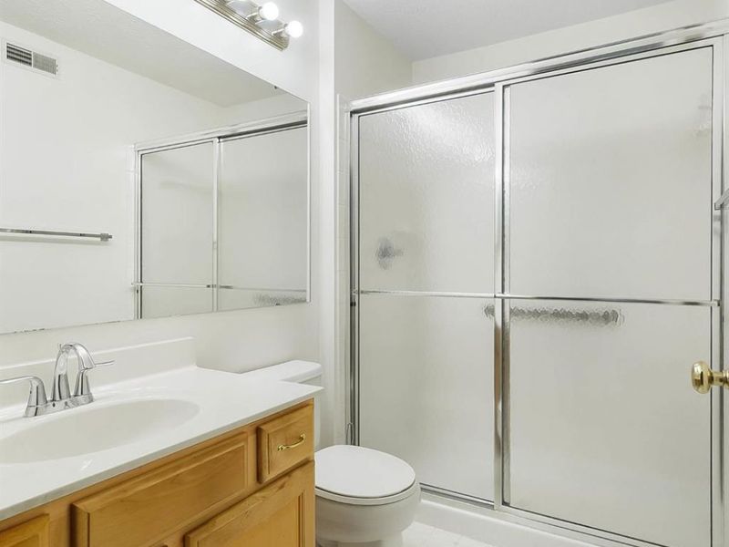 720 Castlegate Lane, Unit 203, Springfield Twp., OH 45231 Photo 24