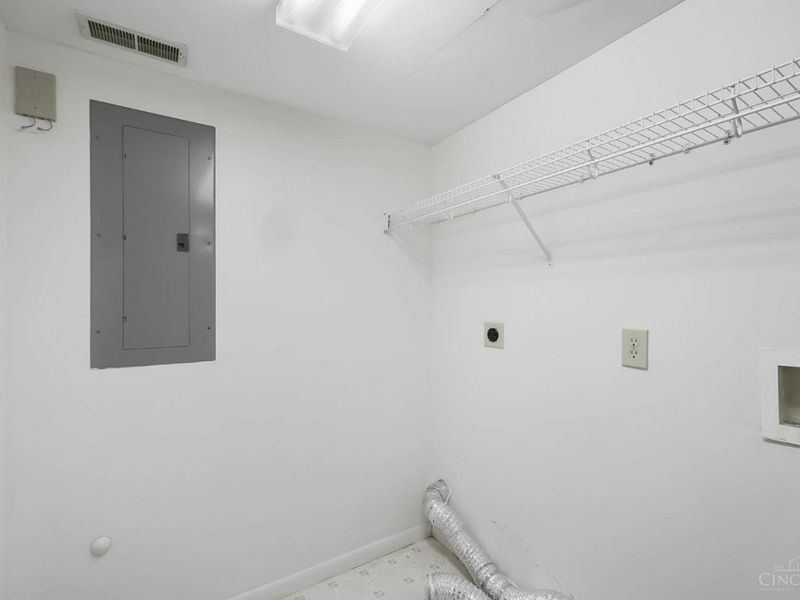 720 Castlegate Lane, Unit 203, Springfield Twp., OH 45231 Photo 32