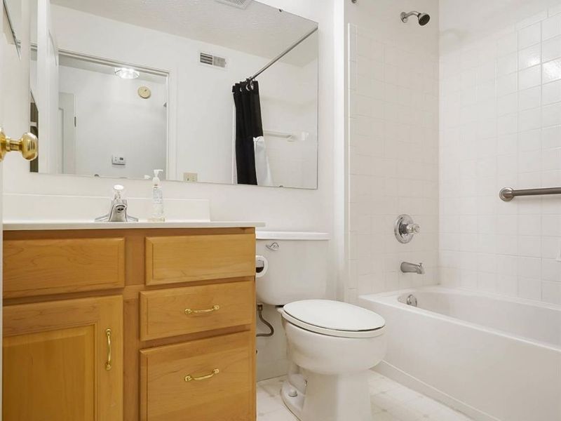 720 Castlegate Lane, Unit 203, Springfield Twp., OH 45231 Photo 39