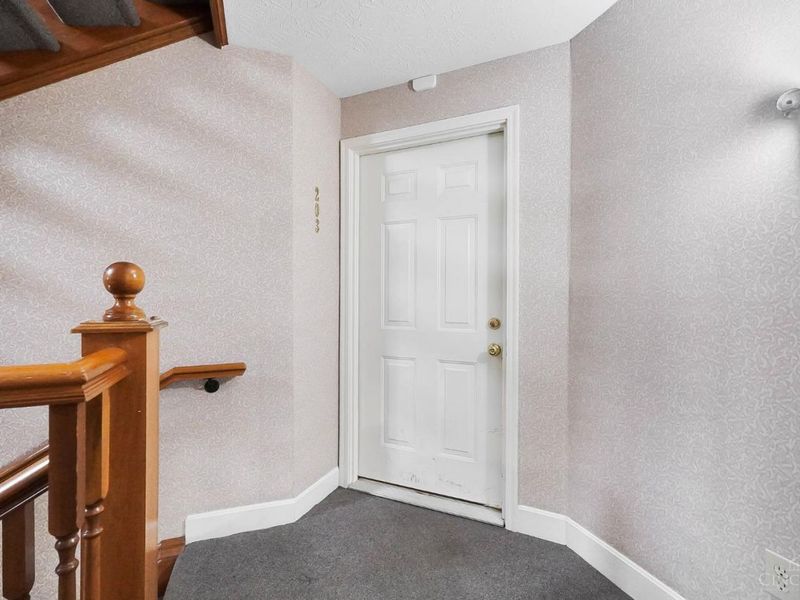 720 Castlegate Lane, Unit 203, Springfield Twp., OH 45231 Photo 6