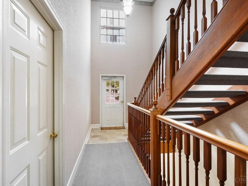 720 Castlegate Lane, Unit 203, Springfield Twp., OH 45231 Photo 6