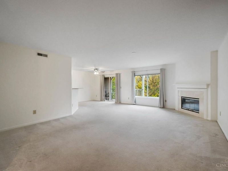 720 Castlegate Lane, Unit 203, Springfield Twp., OH 45231 Photo 8