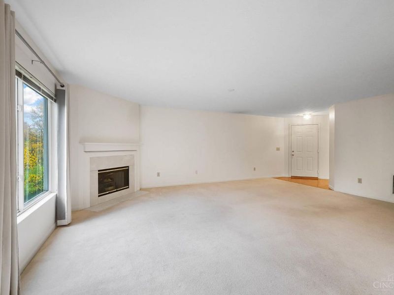 720 Castlegate Lane, Unit 203, Springfield Twp., OH 45231 Photo 9