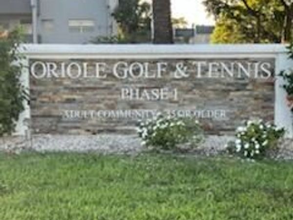7817 Golf Cir Drive, Unit 210, Margate, FL 33063