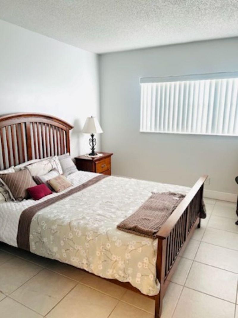 7817 Golf Cir Drive, Unit 210, Margate, FL 33063 Photo