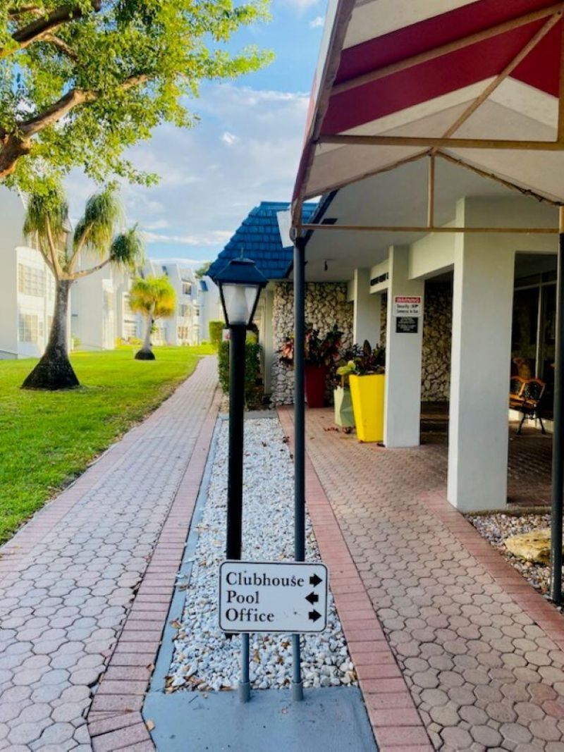 7817 Golf Cir Drive, Unit 210, Margate, FL 33063 Photo