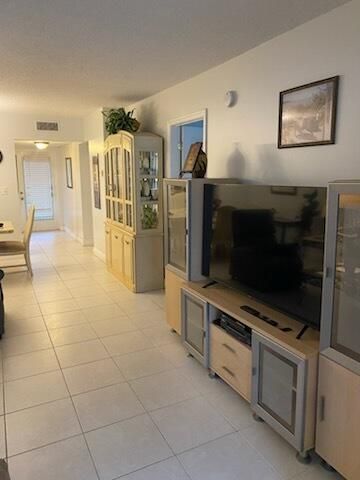 7817 Golf Cir Drive, Unit 210, Margate, FL 33063 Photo
