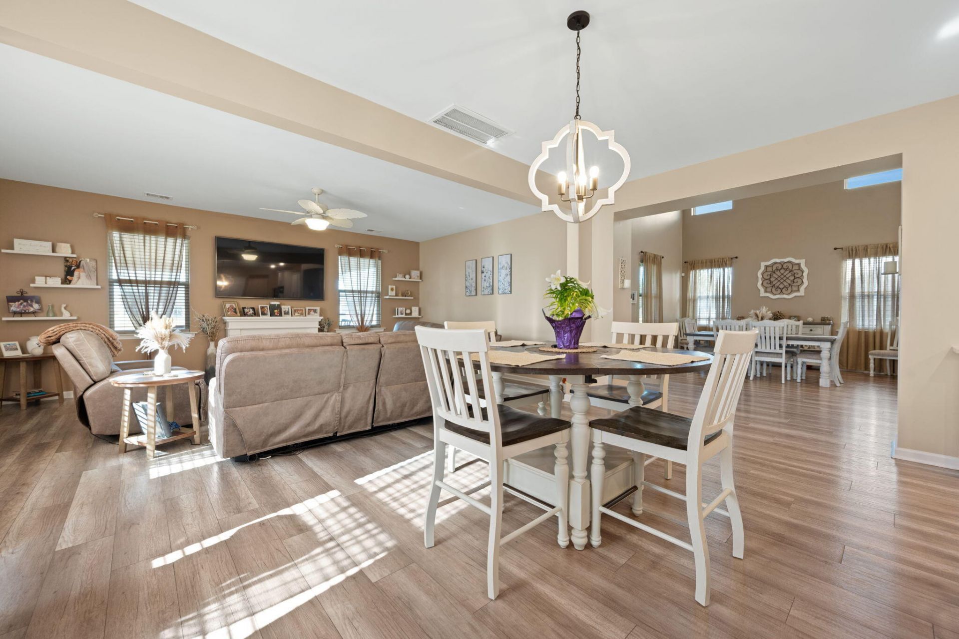 215 Squire Pope Road Photo 15