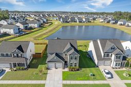 215 Squire Pope Road photo 4