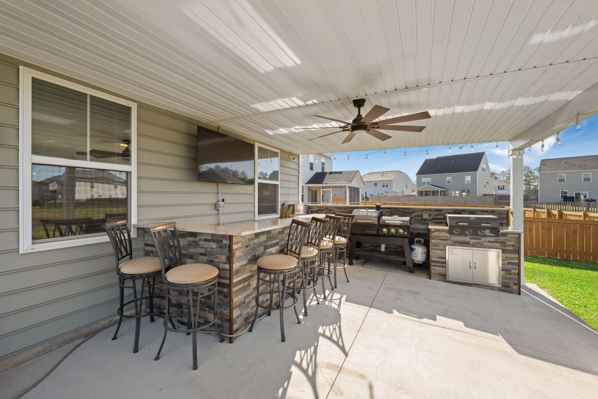 215 Squire Pope Road Photo 37