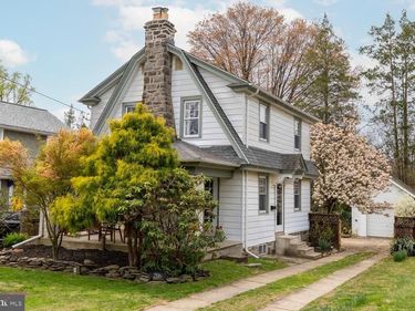 2116 E COUNTY LINE ROAD, ARDMORE, PA 19003