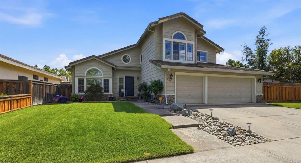 8904 Royal Gate Way, Elk Grove, CA 95624 Photo
