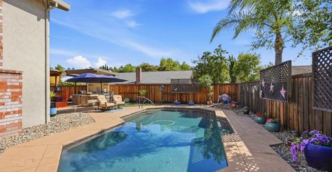 8904 Royal Gate Way, Elk Grove, CA 95624 Photo