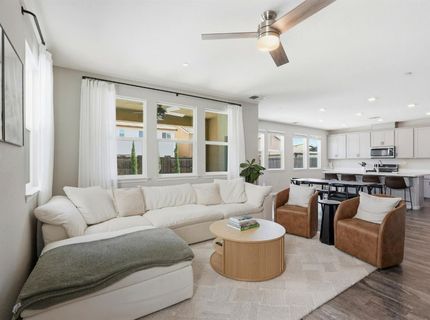 5362 Seal Beach Way, Sacramento, CA 95835 Photo