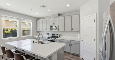 5362 Seal Beach Way, Sacramento, CA 95835 Photo