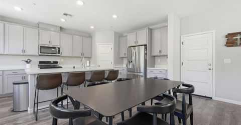 5362 Seal Beach Way, Sacramento, CA 95835 Photo