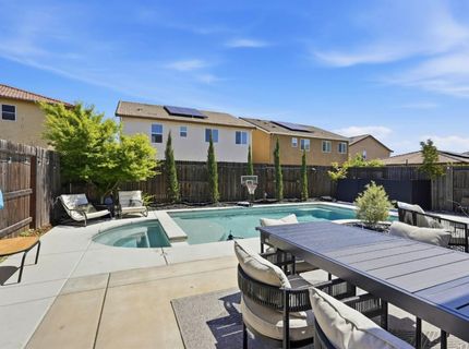 5362 Seal Beach Way, Sacramento, CA 95835 Photo