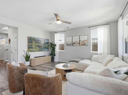 5362 Seal Beach Way, Sacramento, CA 95835 Photo