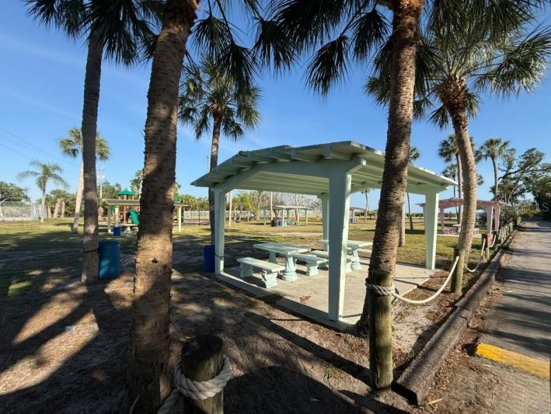 6631 Renssalaer Drive, Bradenton, FL 34207 Photo