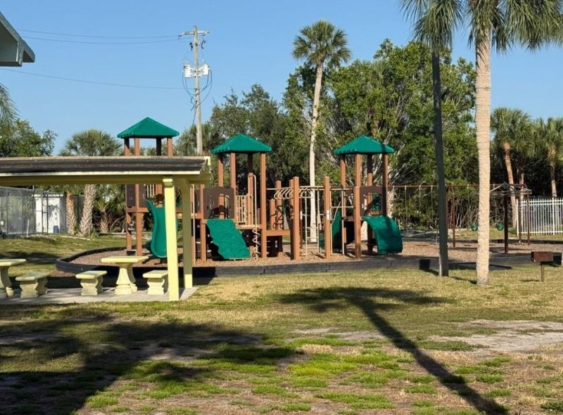 6631 Renssalaer Drive, Bradenton, FL 34207 Photo