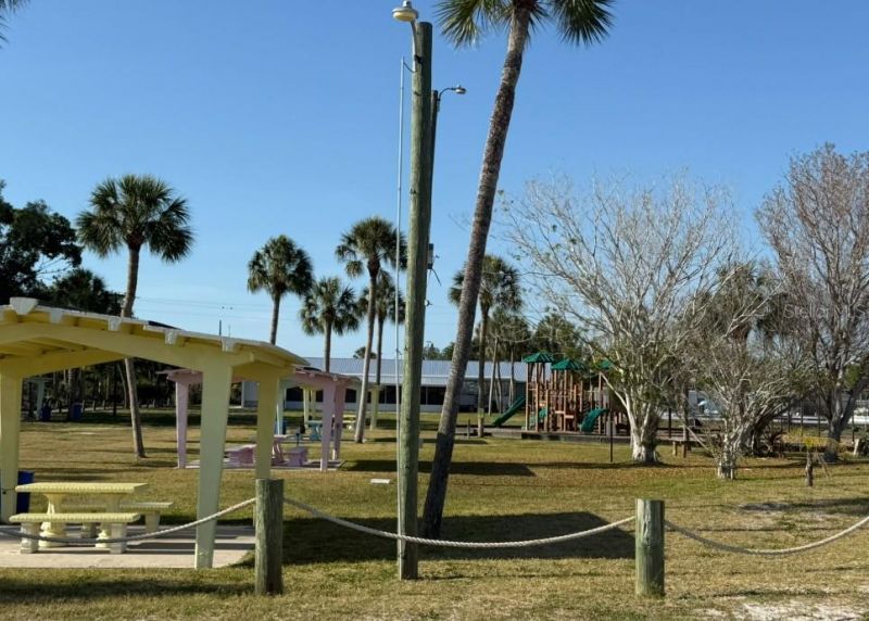 6631 Renssalaer Drive, Bradenton, FL 34207 Photo