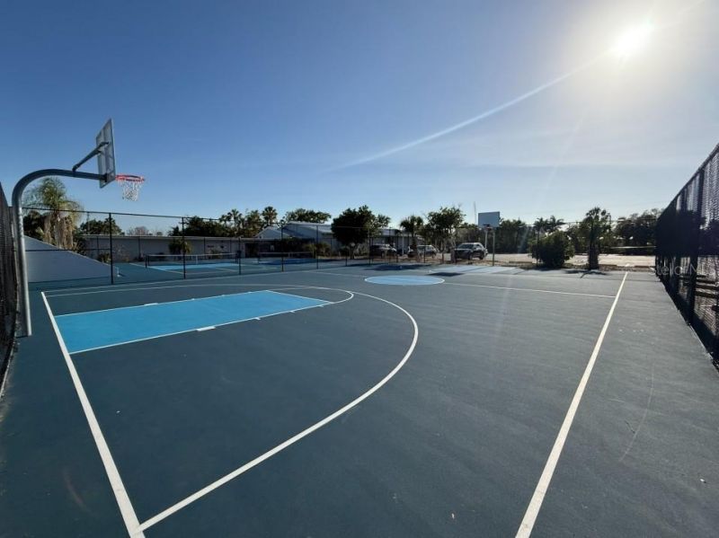 6631 Renssalaer Drive, Bradenton, FL 34207 Photo