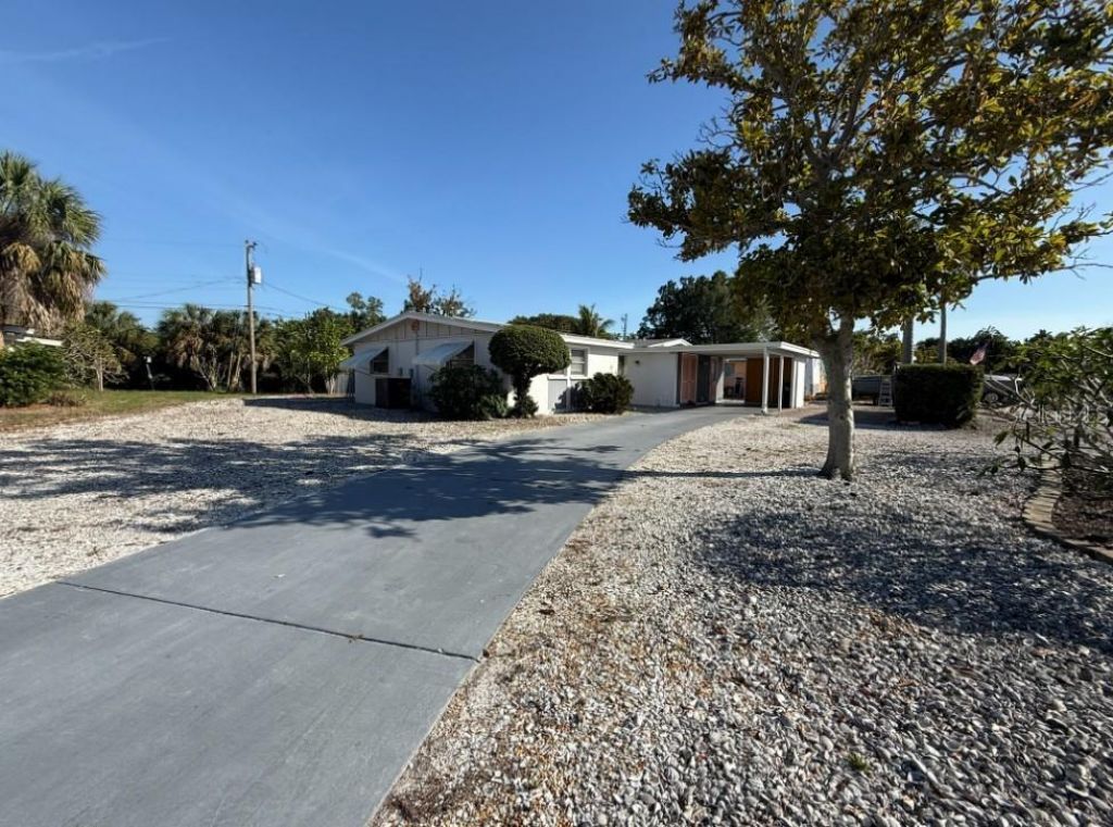 6631 Renssalaer Drive, Bradenton, FL 34207 Photo