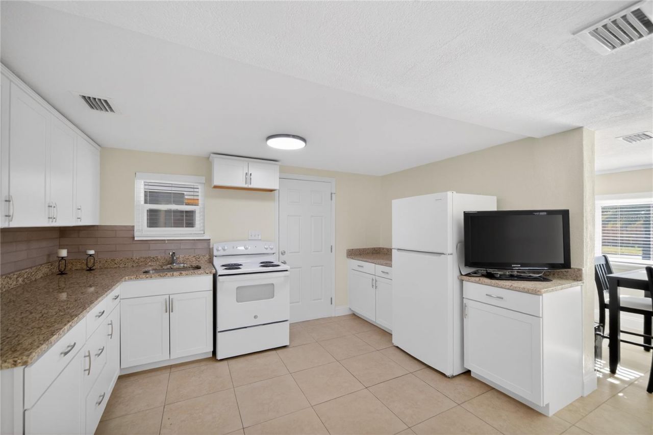 2280 Norwell Avenue, Orlando, FL 32806 Photo