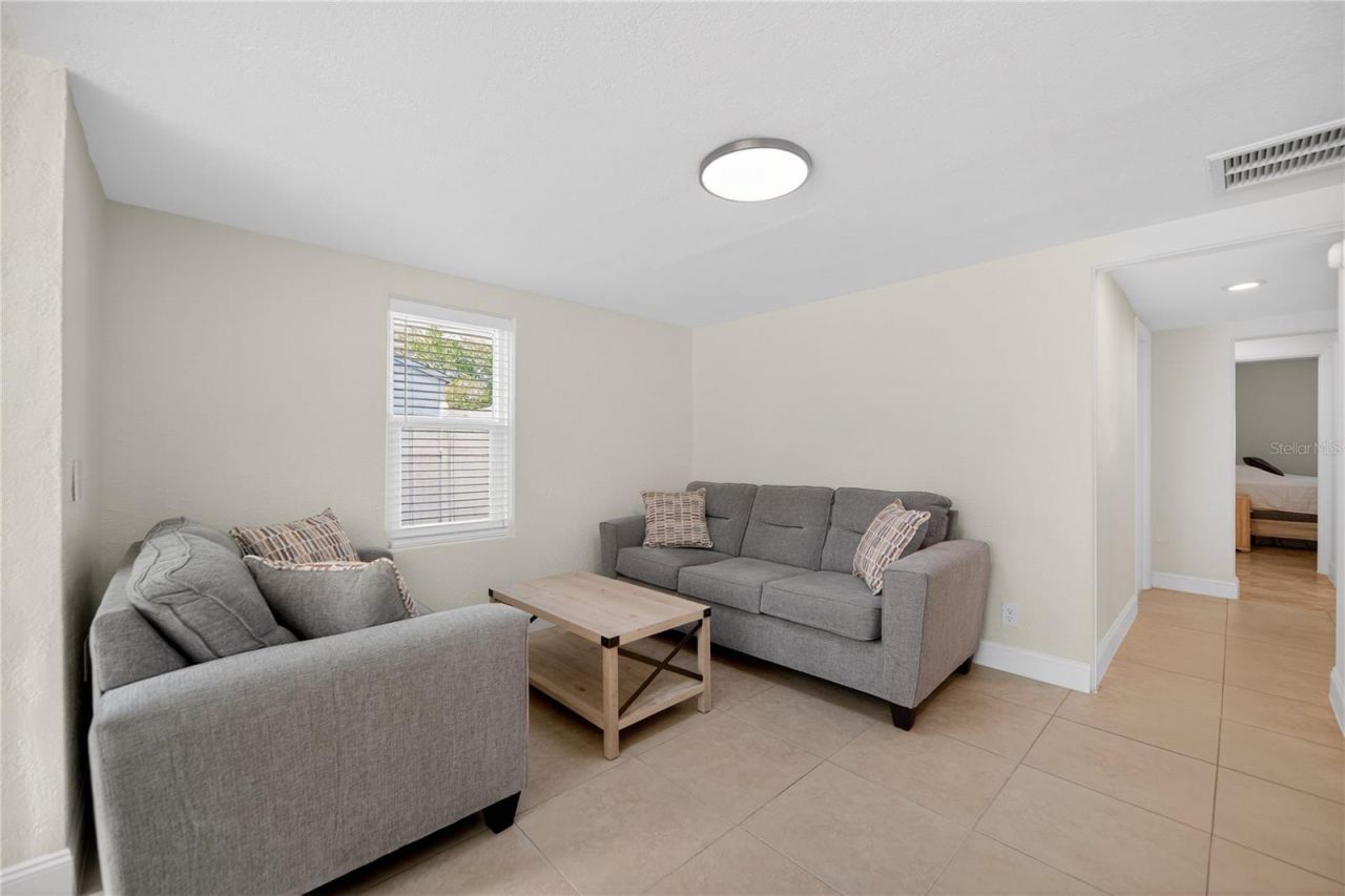 2280 Norwell Avenue, Orlando, FL 32806 Photo