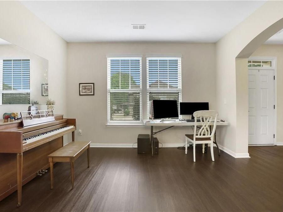 Property Image 11