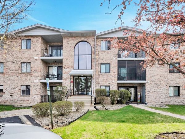 13240 W Circle Drive Parkway , Unit 307, Crestwood, IL 60418