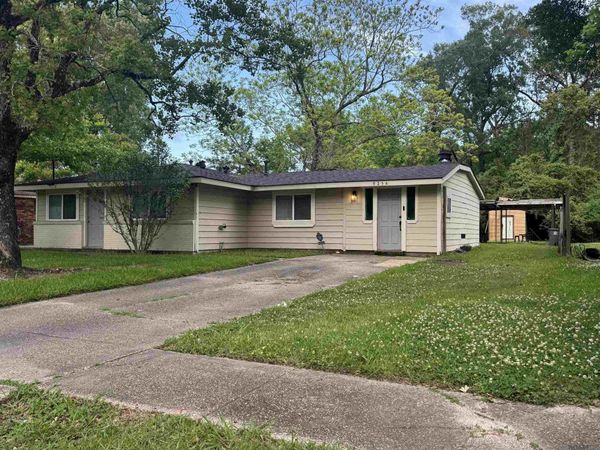 9254 Corlett Dr, Baton Rouge, LA 70811