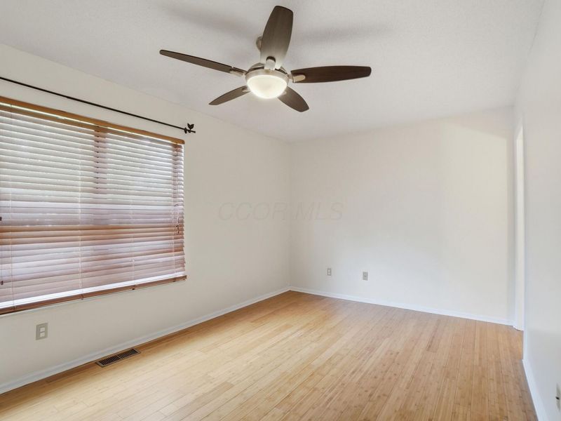 8397 Cliffthorne Way, Columbus, OH 43235 Photo 16