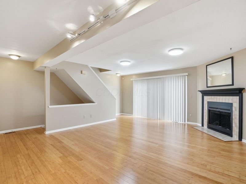 8397 Cliffthorne Way, Columbus, OH 43235 Photo 3