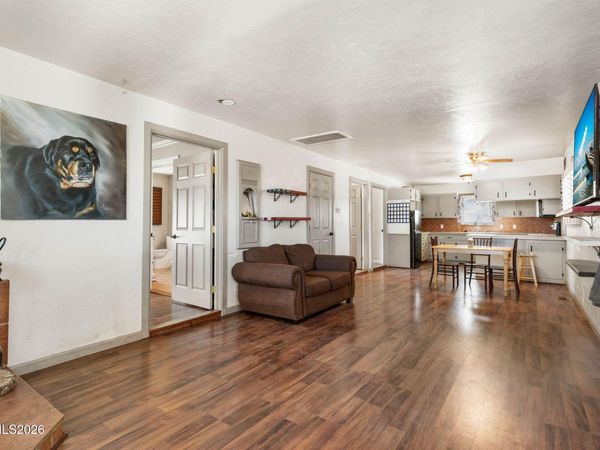 2605 Palm Street, Silver Springs, NV 89429