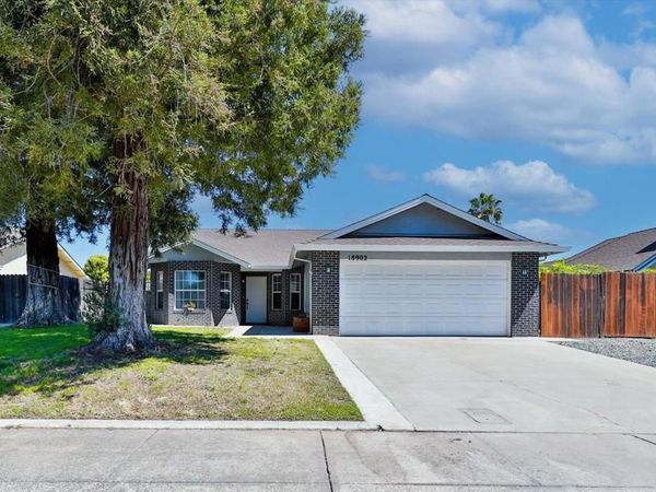 18902 Arrowhead Dr, Lockeford, CA 95237