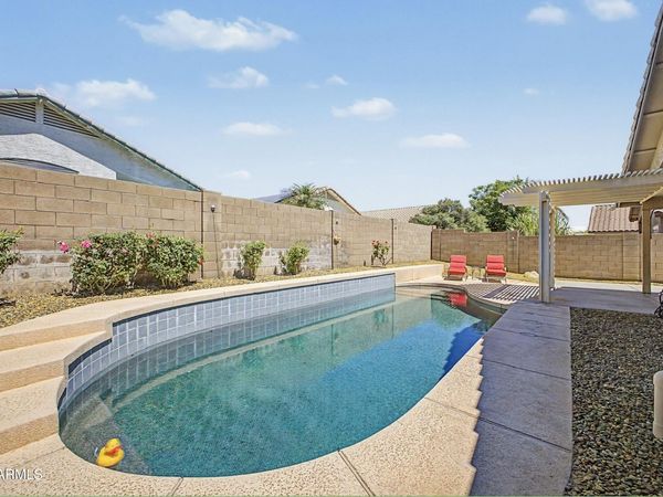 15208 W EUREKA Trail, Surprise, AZ 85374