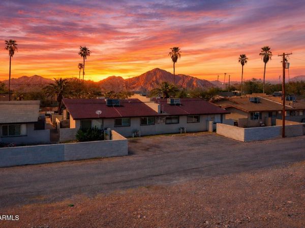 4121 E MORELAND Street, Phoenix, AZ 85008