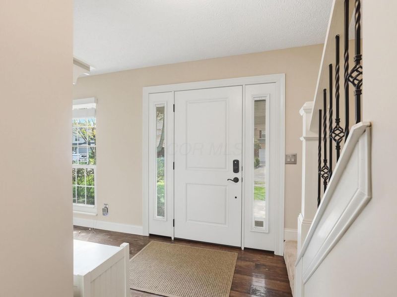 5598 Barney Drive, Dublin, OH 43016 Photo 3