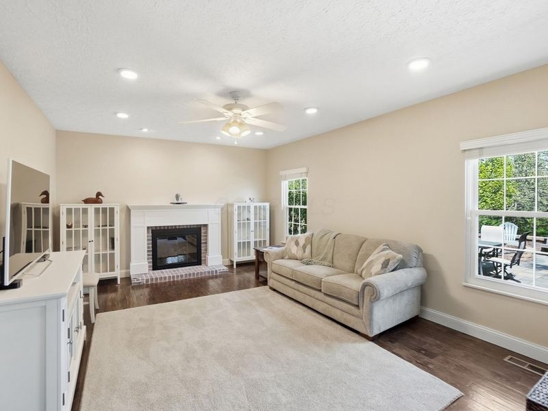 5598 Barney Drive, Dublin, OH 43016 Photo 4