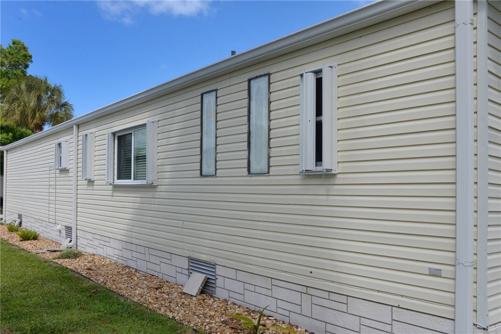 567 Dolphin Circle, Barefoot Bay, FL 32976 Photo