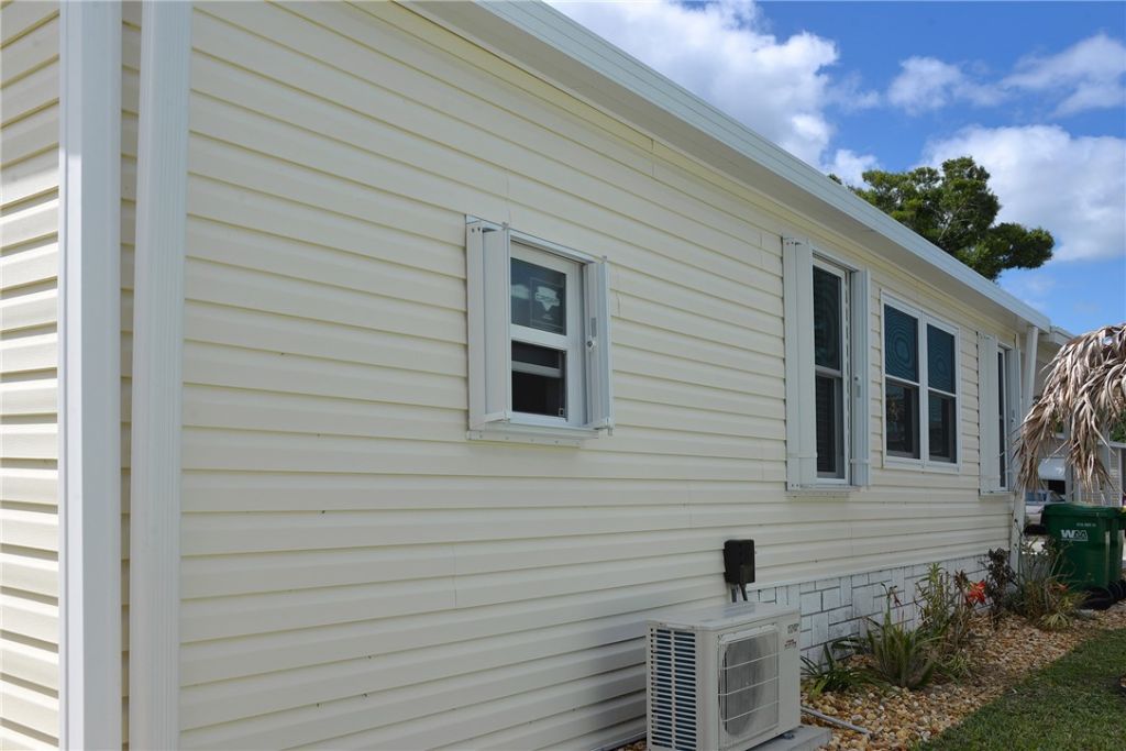 567 Dolphin Circle, Barefoot Bay, FL 32976 Photo