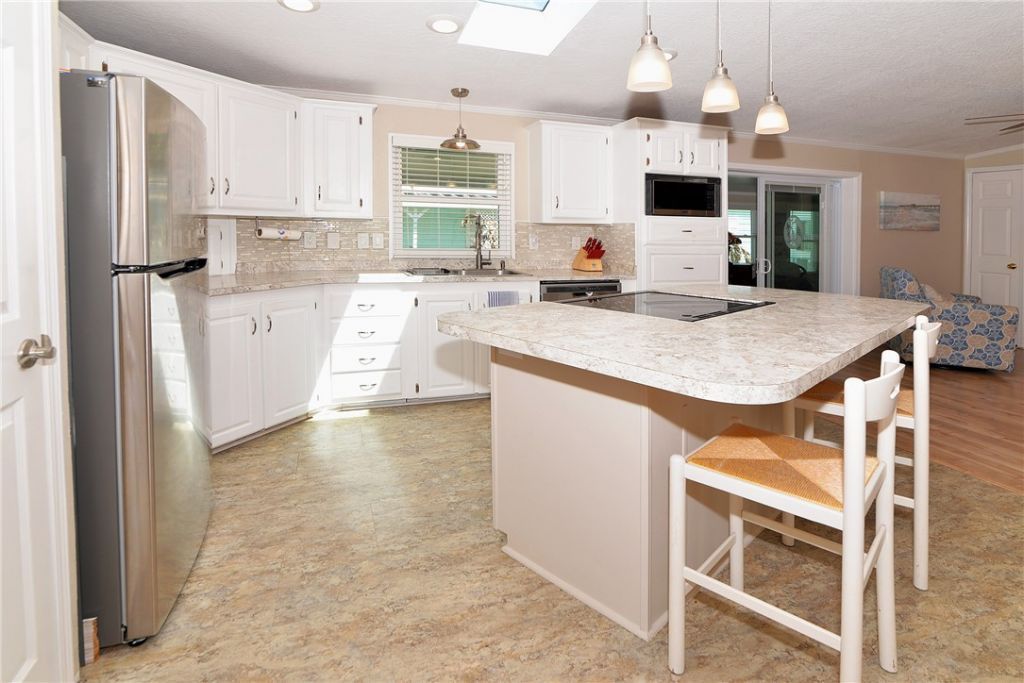 567 Dolphin Circle, Barefoot Bay, FL 32976 Photo