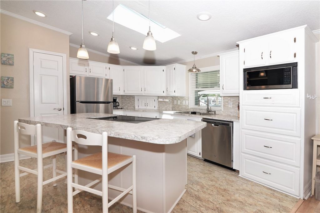 567 Dolphin Circle, Barefoot Bay, FL 32976 Photo