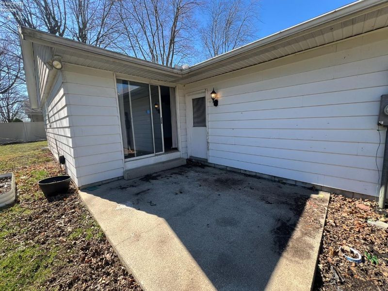 1710 Walnut, Fostoria, OH 44830 Photo 2