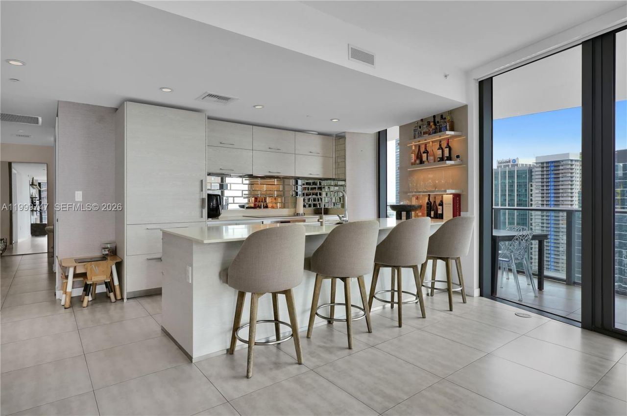 1300 S Miami Ave, Unit 2705, Miami, FL 33130 Photo