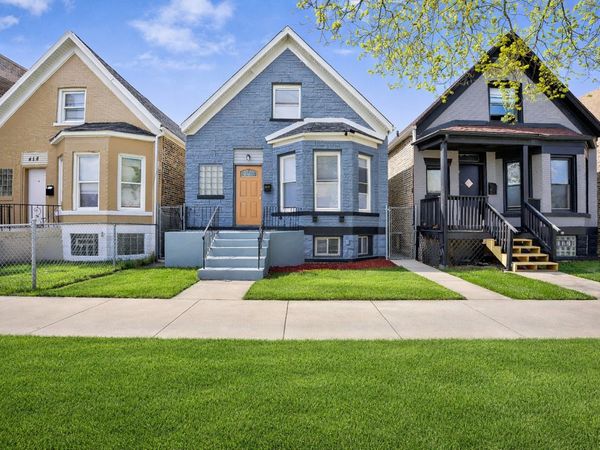 420 N Saint Louis Avenue, Chicago, IL 60624