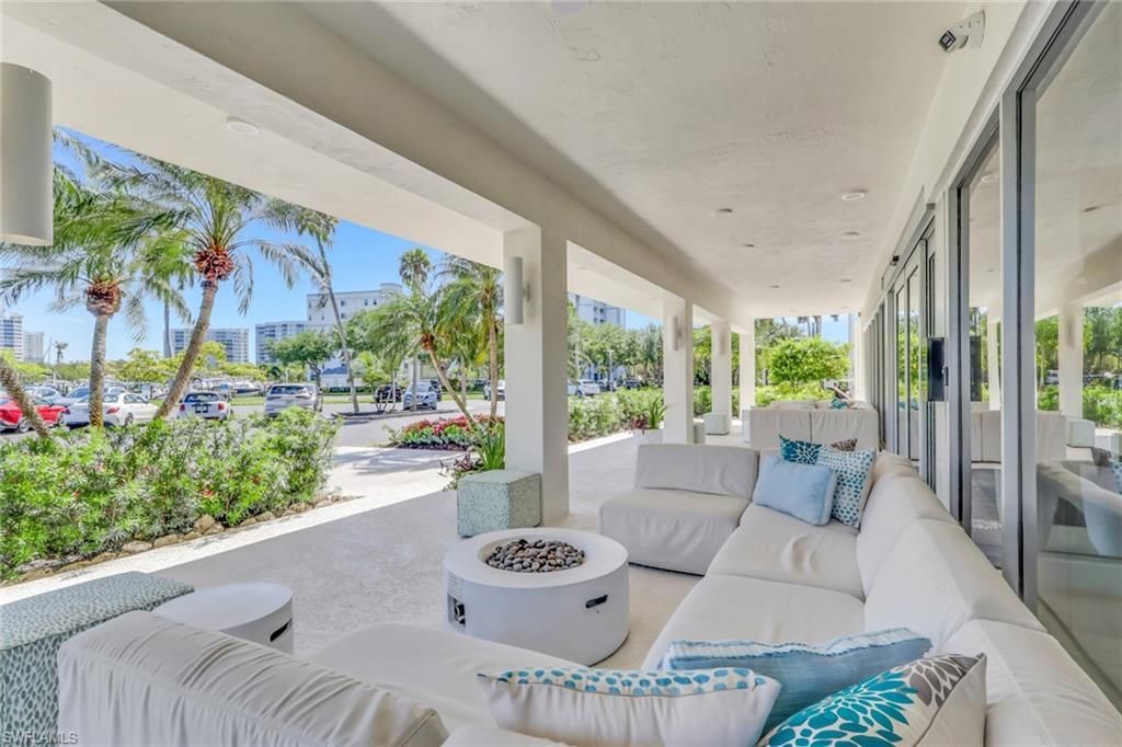 1 Bluebill Ave, Unit 711, Naples, FL 34108 Photo